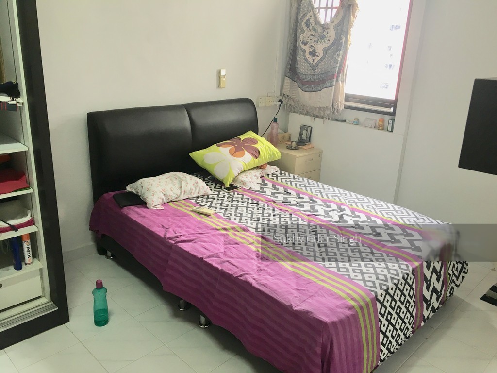 Blk 249 Jurong East Street 24 (Jurong East), HDB 3 Rooms #154495792